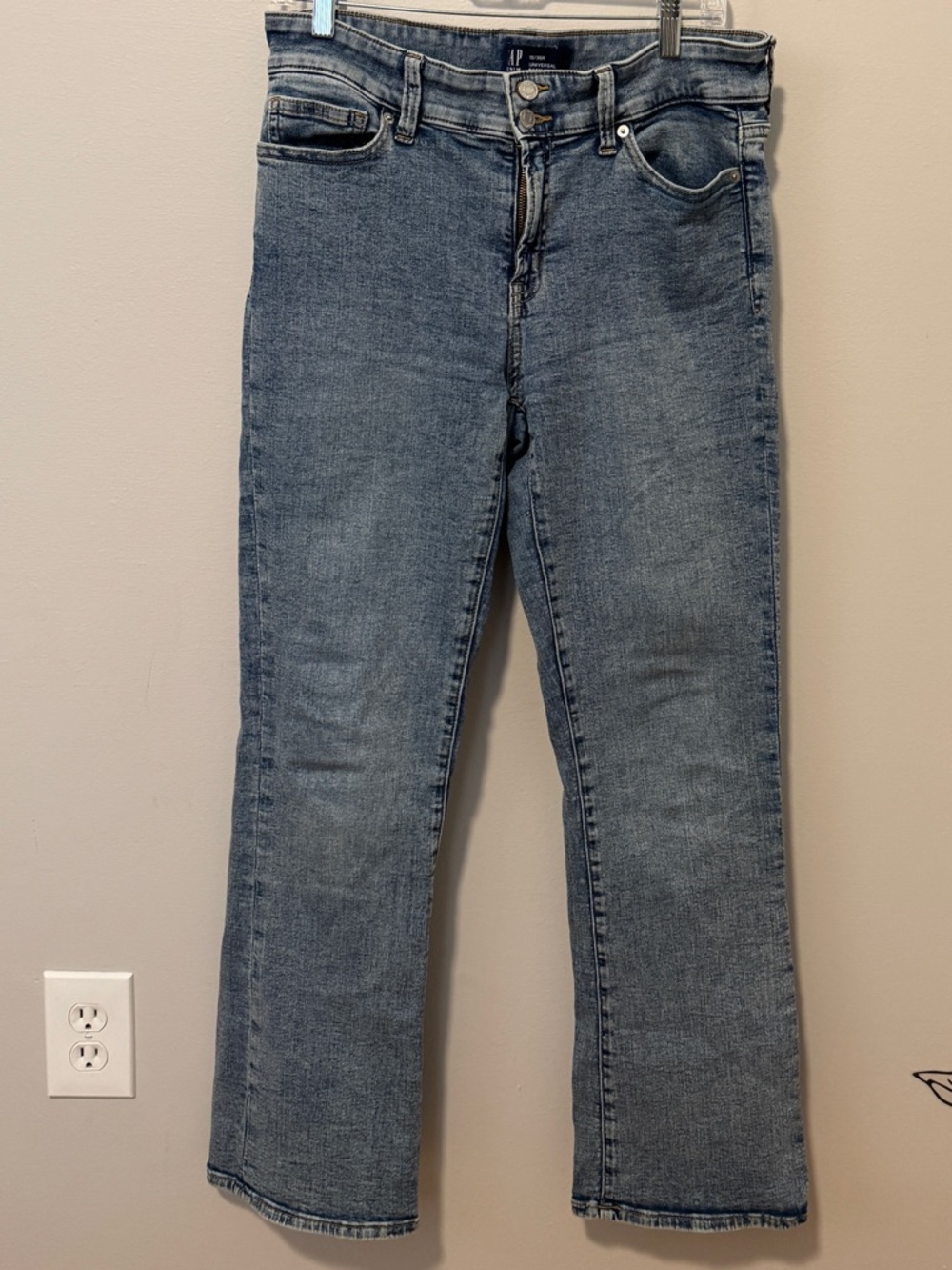 Gap Womens Jeans Size 10/30R Universal Baby Boot Mid-Rise, Light Tint Denim